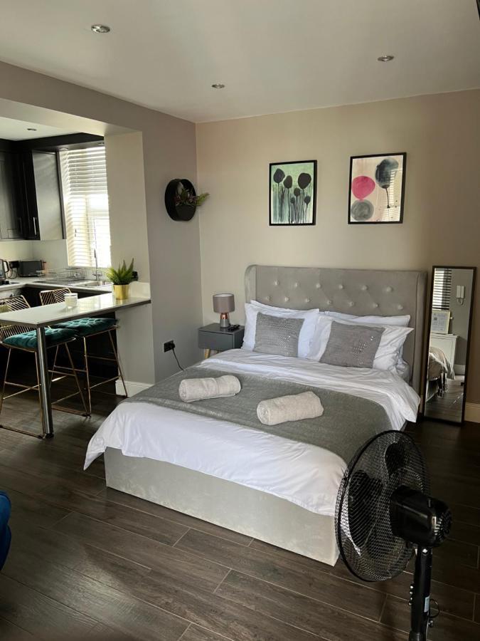 Peaceful & Stylish Brighton Studio Apartment Ngoại thất bức ảnh